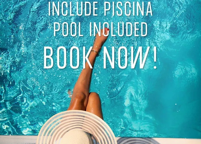 Garden Club - & Restaurant - Free Outdoor Pool & Parking